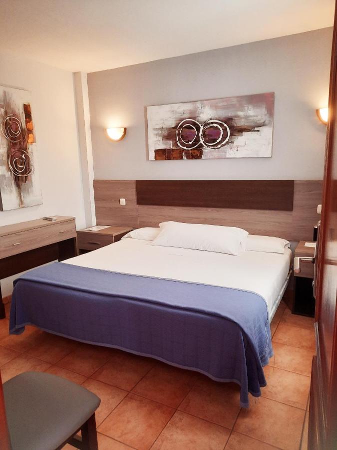 Hostal La Colonia Marbella Luaran gambar